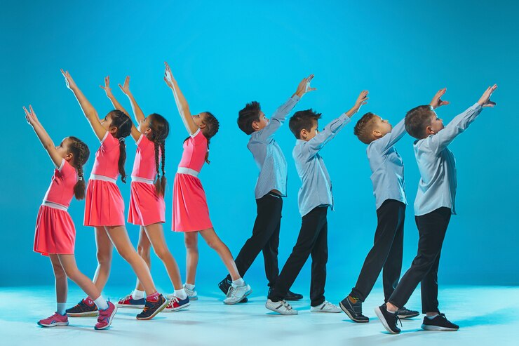 group dancer kids 155003 11577